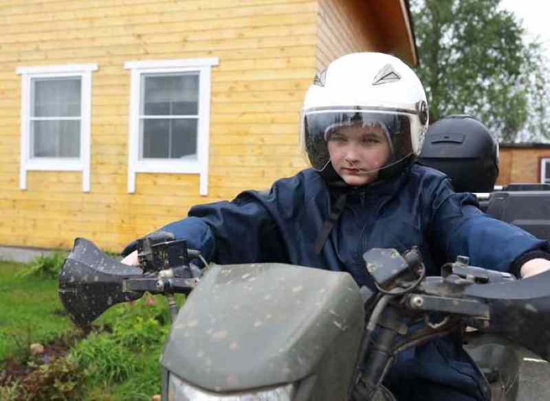 otroške čelade za motor